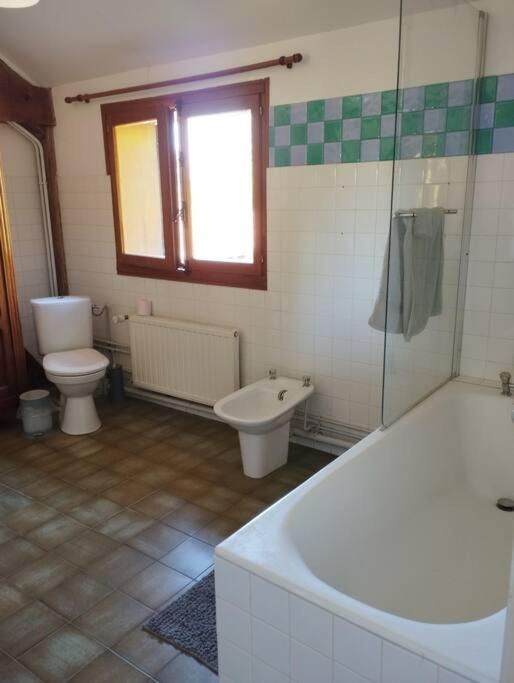 Appartement Dans Village Calme A 5 Min Des Lacs Mathaux 外观 照片